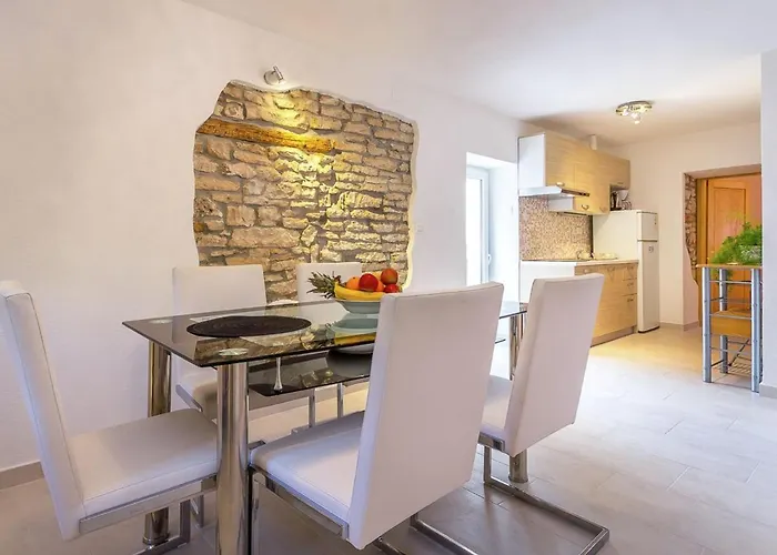 In Near Sandy Beaches דירה *